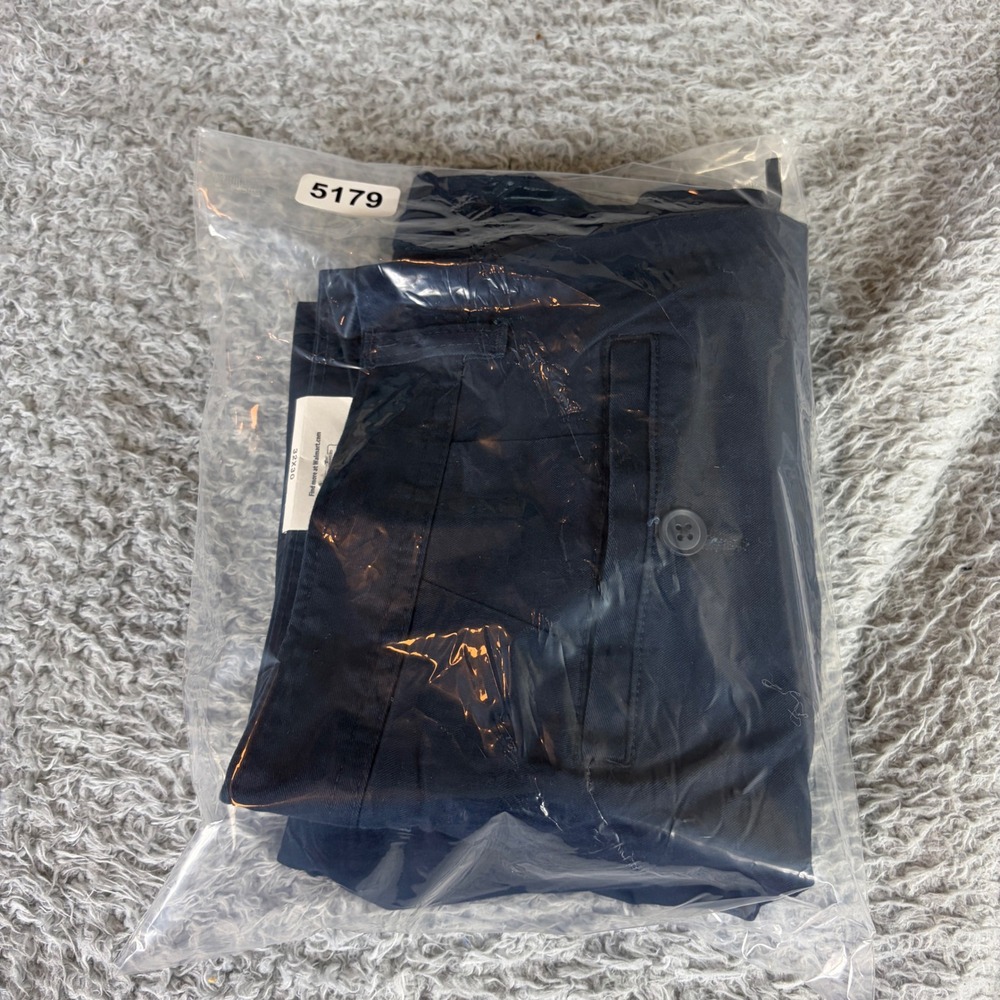 Free Assembly Mens Chino Pants Navy Blue Straight Leg 32x30 NWT - Picture 10 of 10